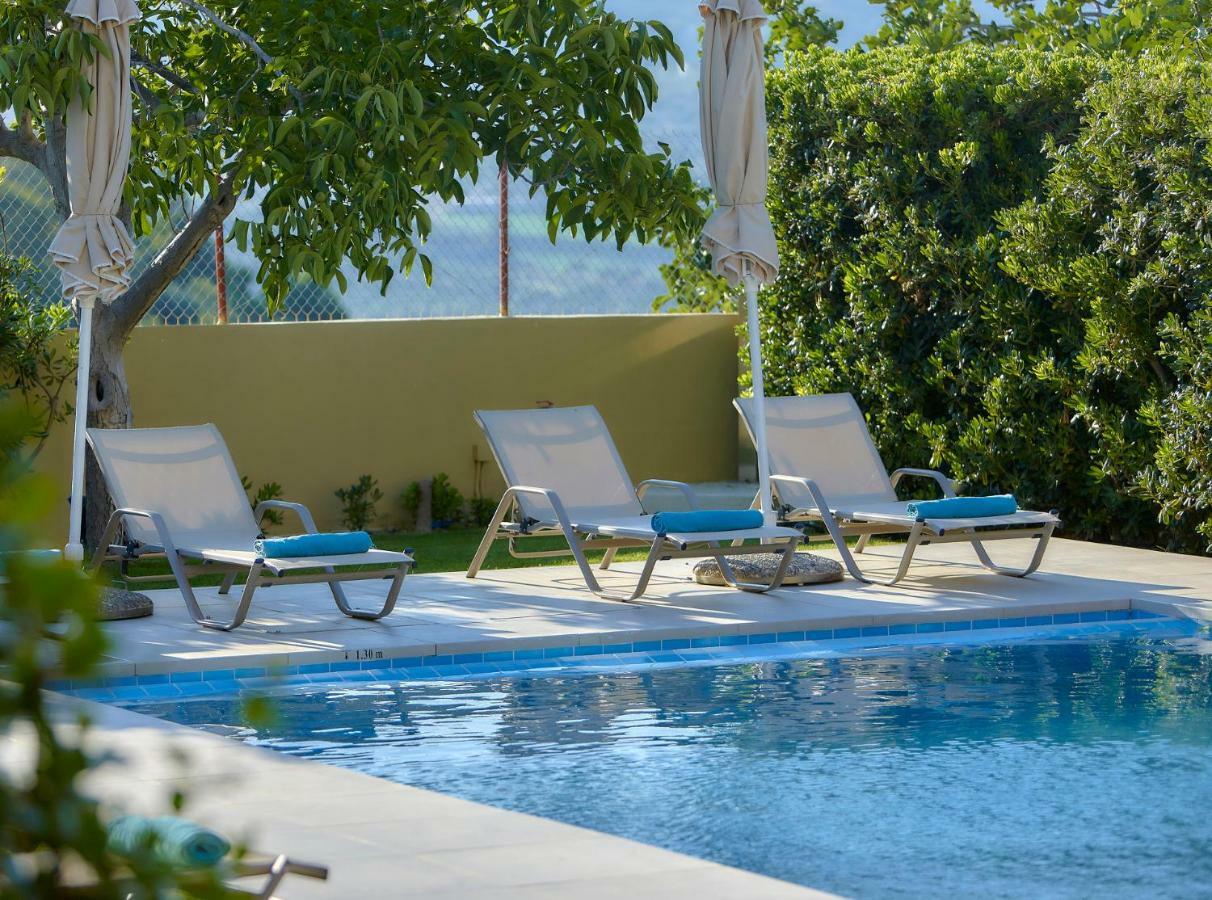Castello Villa Daphnes - Private Pool & Whirlpool Dhafnes Eksteriør billede