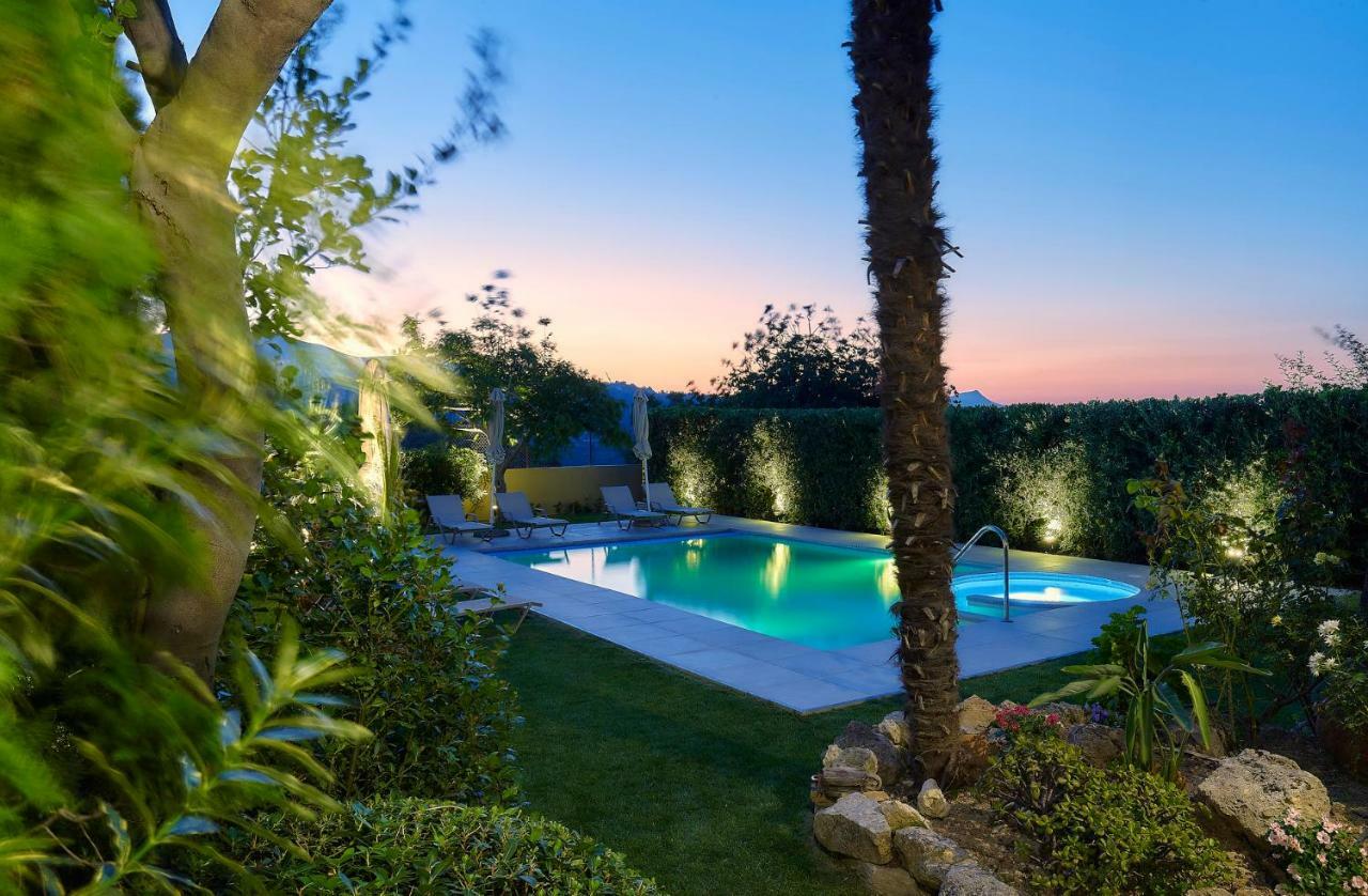 Castello Villa Daphnes - Private Pool & Whirlpool Dhafnes Eksteriør billede