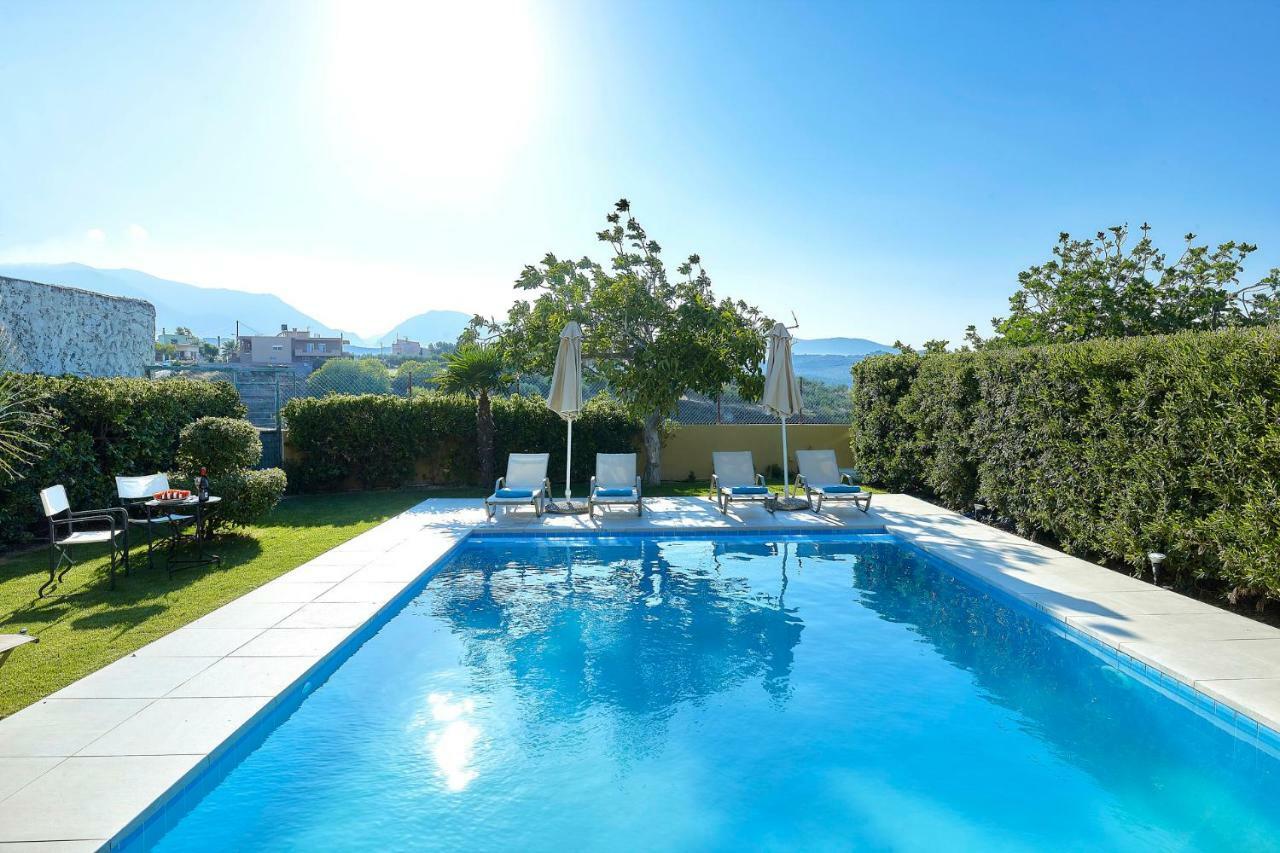 Castello Villa Daphnes - Private Pool & Whirlpool Dhafnes Eksteriør billede